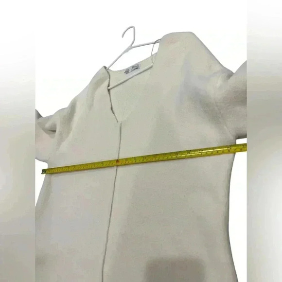 Yours Truly Made in Australia Acrylic Wool Relaxed V-Neck Sweater Ivory S/M - Picture 6 of 7